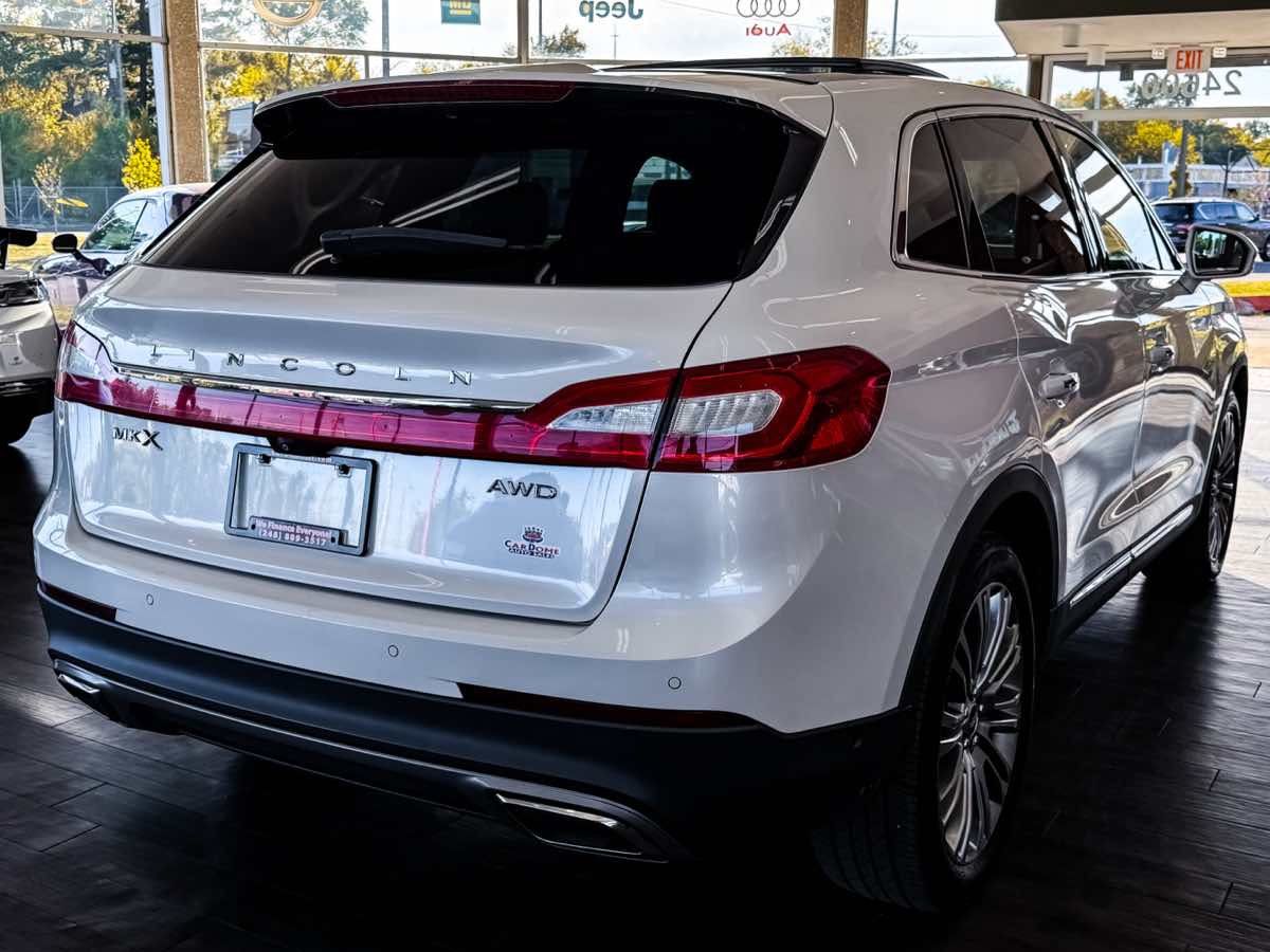 2017 Lincoln MKX Reserve photo 9