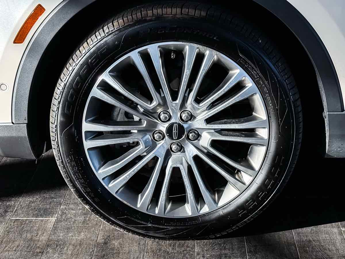 2017 Lincoln MKX Reserve photo 14