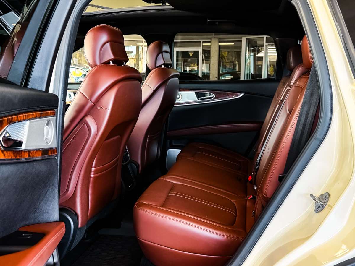 2017 Lincoln MKX Reserve photo 20
