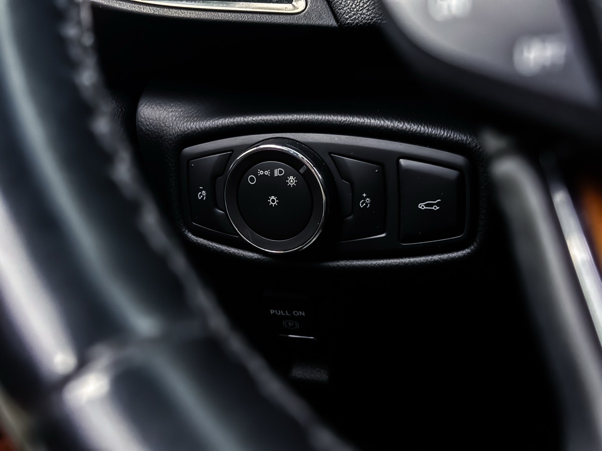 2017 Lincoln MKX Reserve photo 30