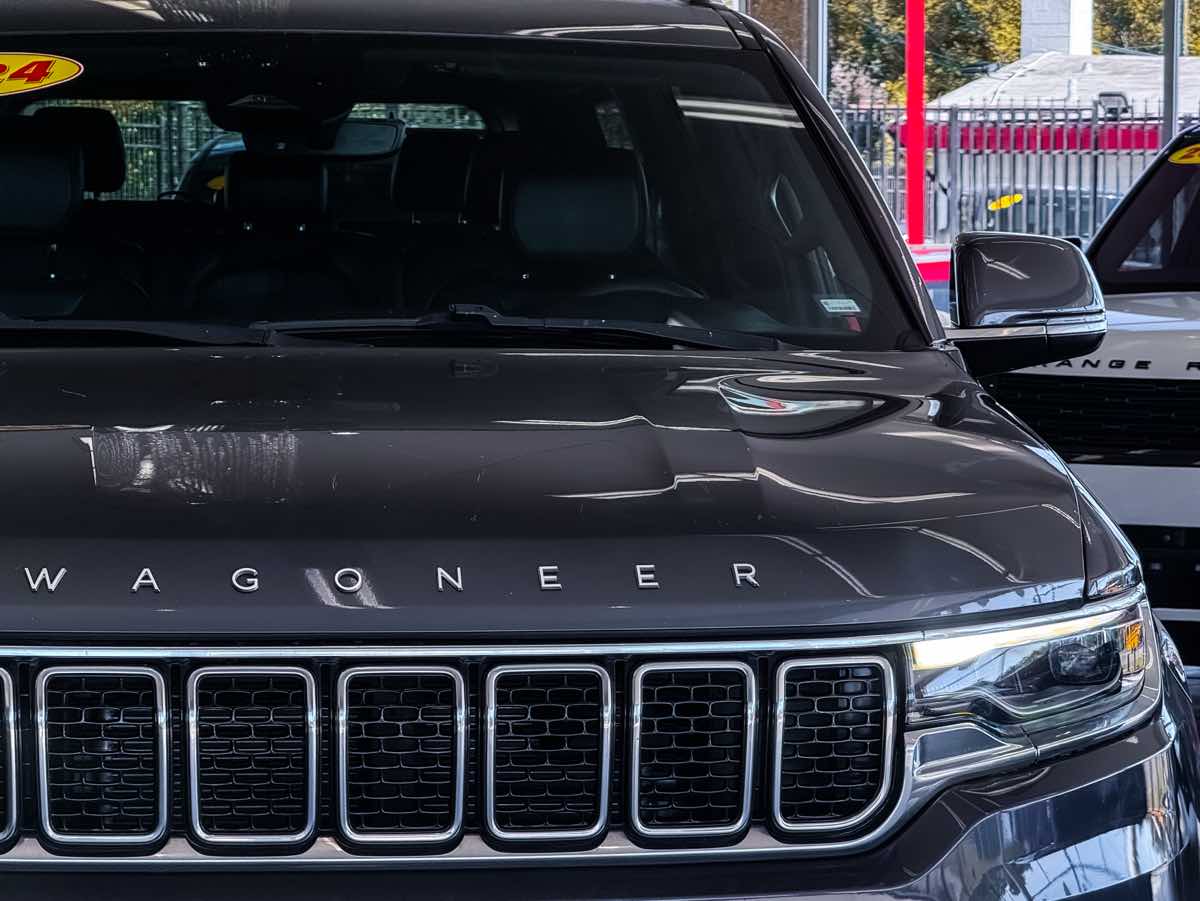2024 Jeep Wagoneer Series II photo 15