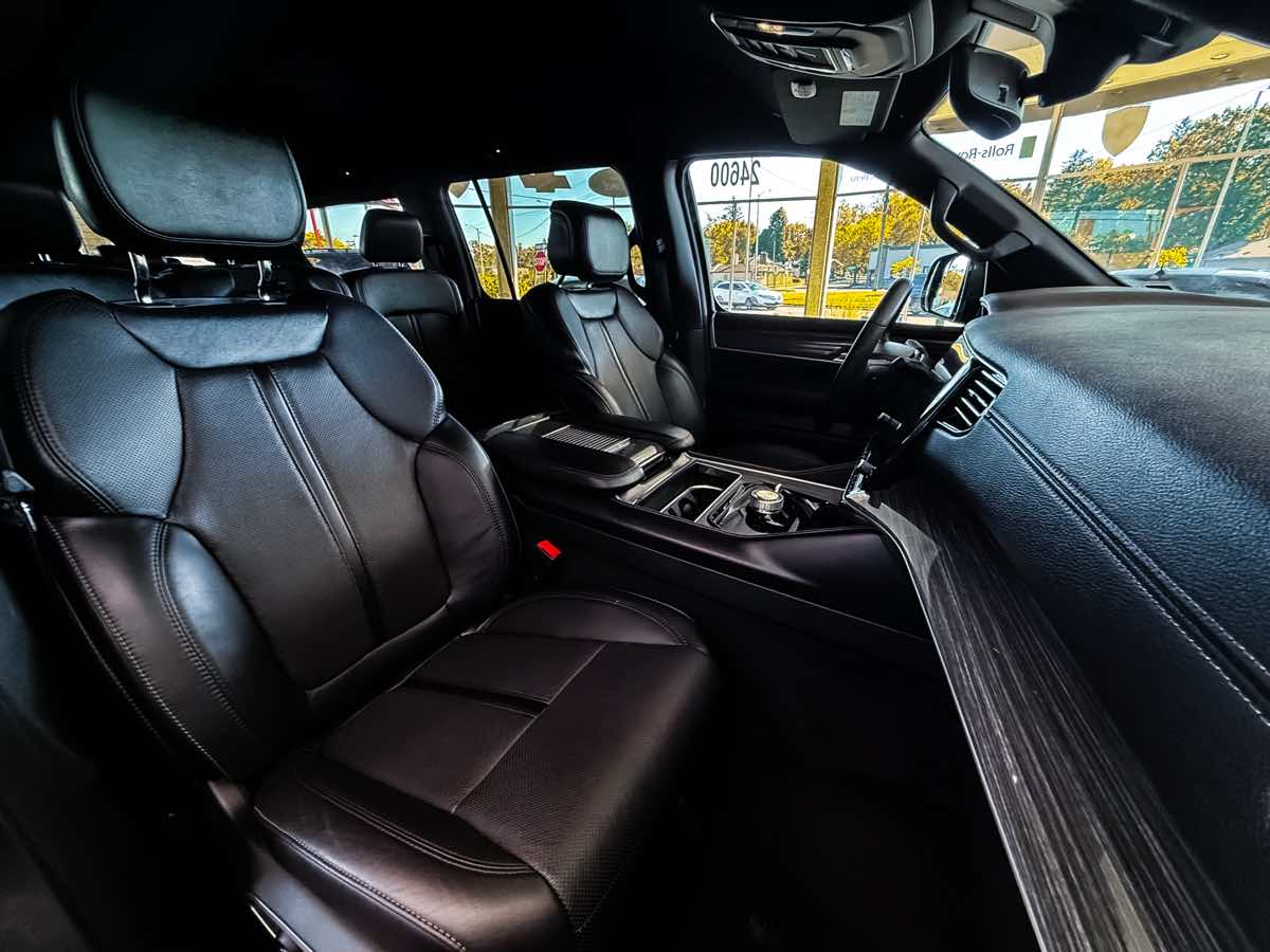 2024 Jeep Wagoneer Series II photo 27