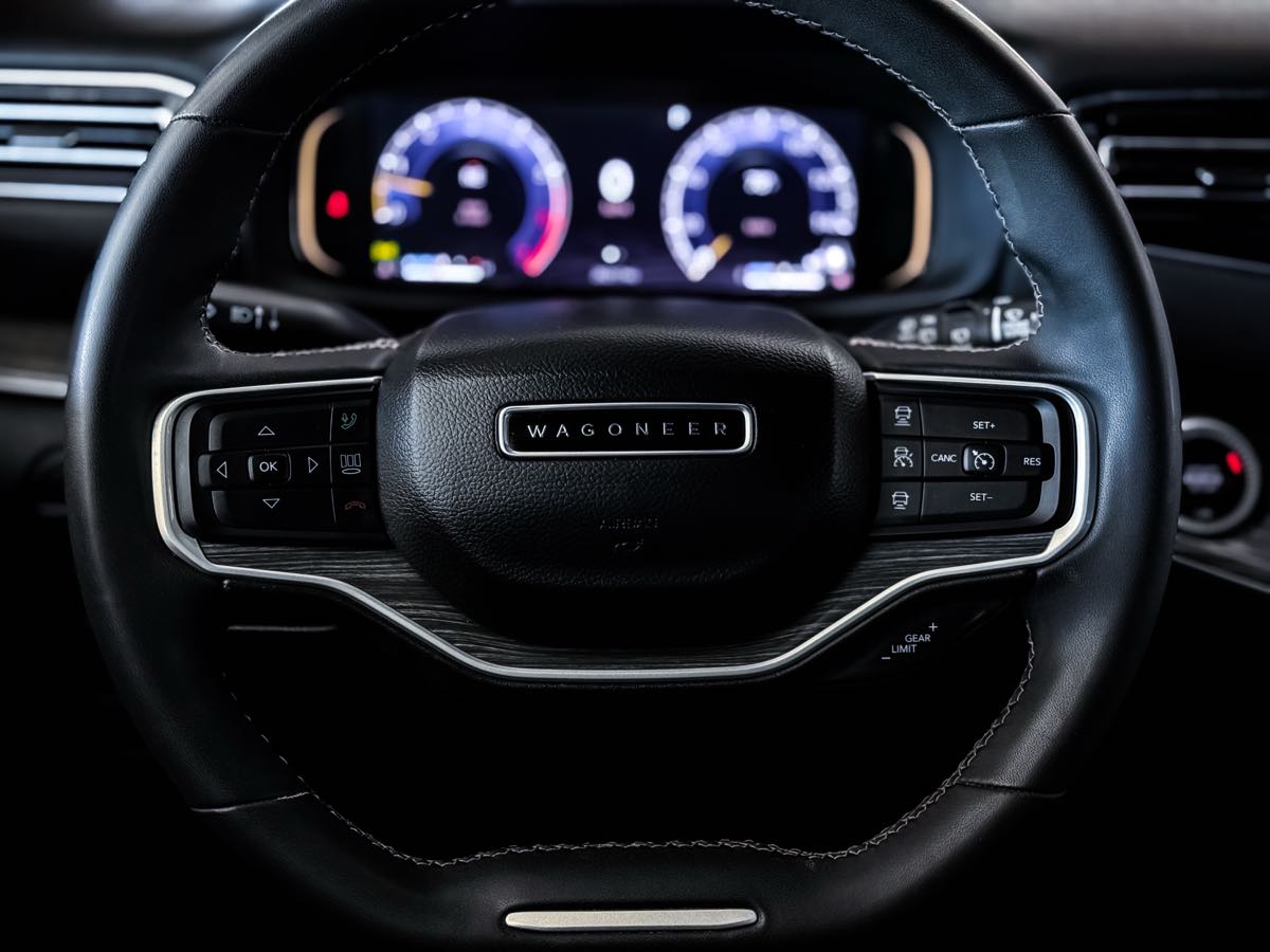 2024 Jeep Wagoneer Series II photo 31