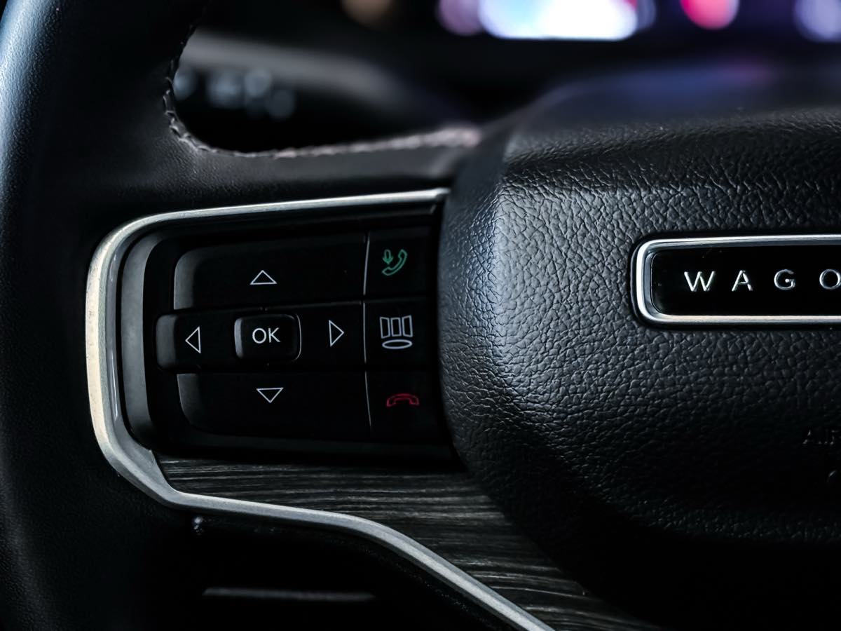 2024 Jeep Wagoneer Series II photo 32