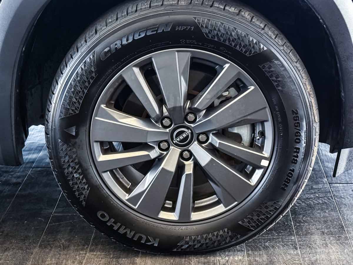 2025 Nissan Pathfinder SV photo 19