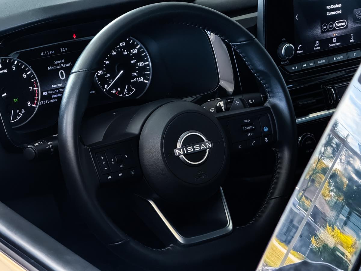 2025 Nissan Pathfinder SV photo 20
