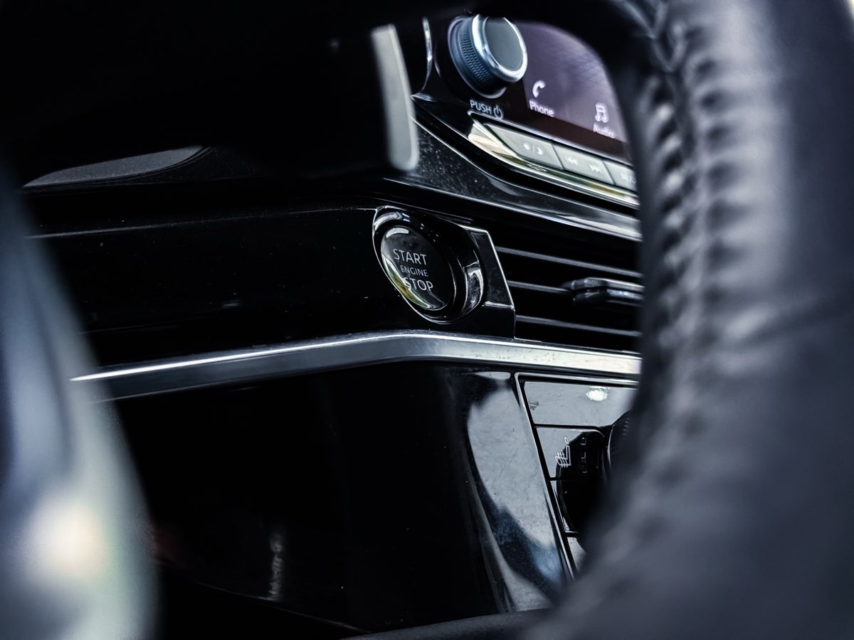 2025 Nissan Pathfinder SV photo 32