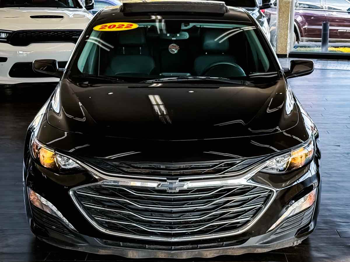 2022 Chevrolet Malibu 1LT photo 2