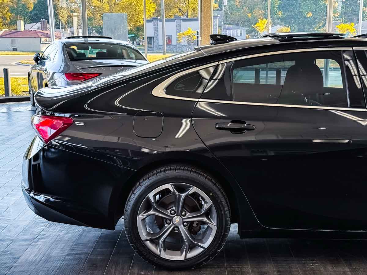 2022 Chevrolet Malibu 1LT photo 10
