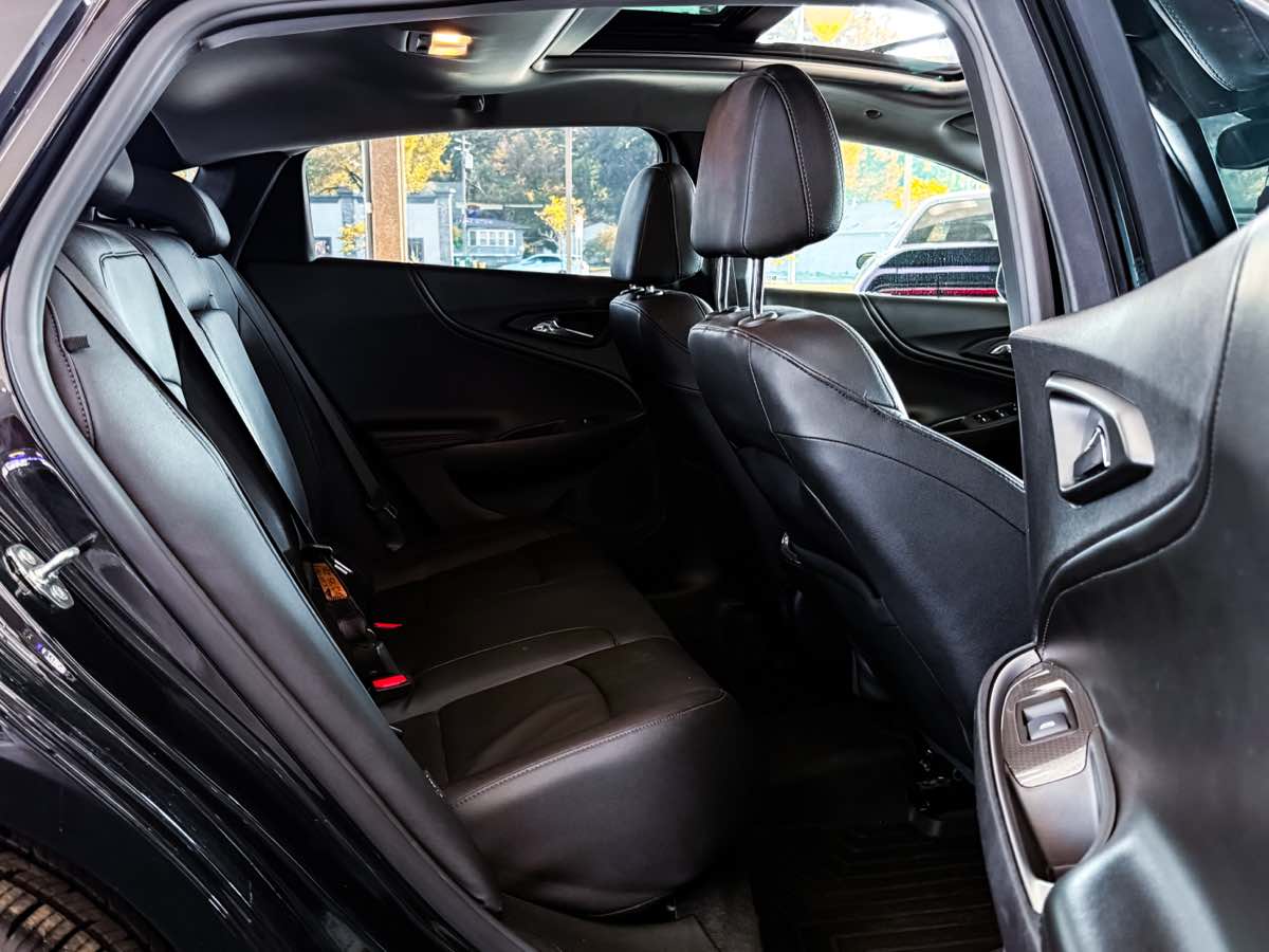 2022 Chevrolet Malibu 1LT photo 22