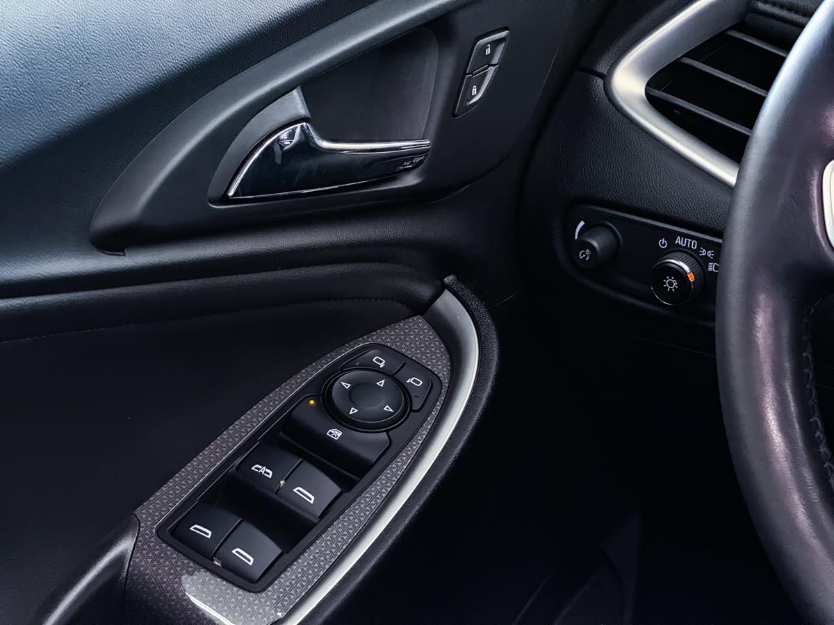 2022 Chevrolet Malibu 1LT photo 31