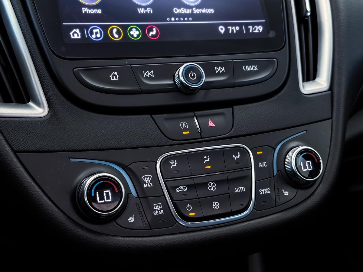 2022 Chevrolet Malibu 1LT photo 36