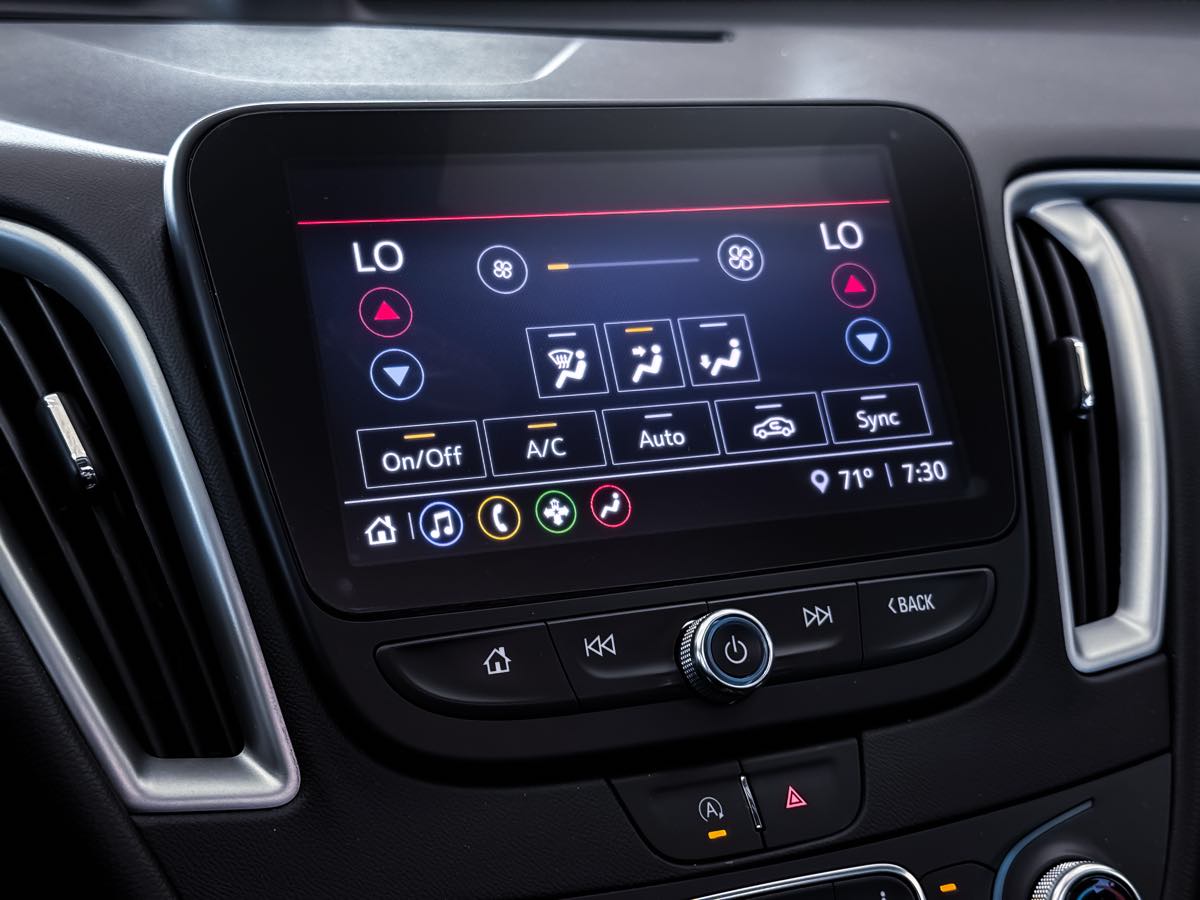 2022 Chevrolet Malibu 1LT photo 38