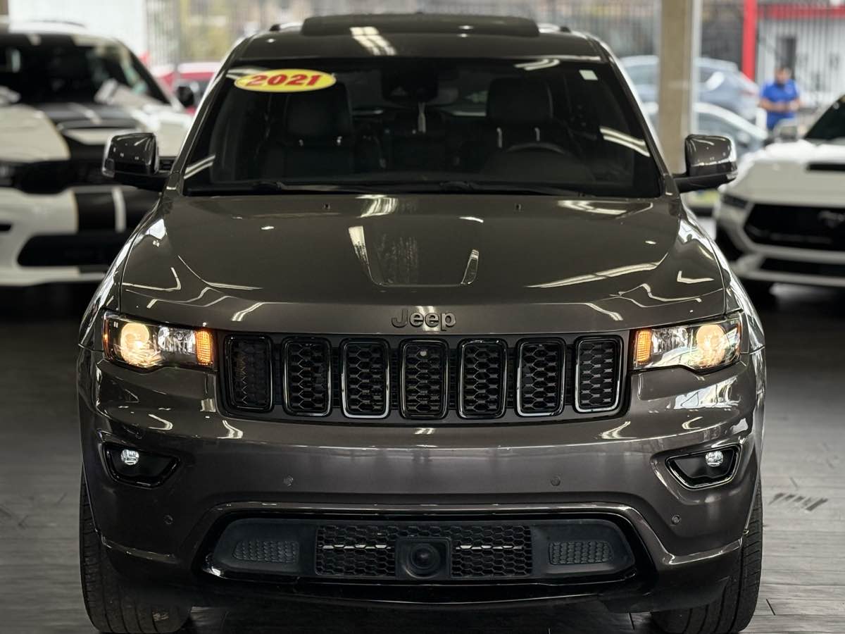 2021 Jeep Grand Cherokee Limited photo 3