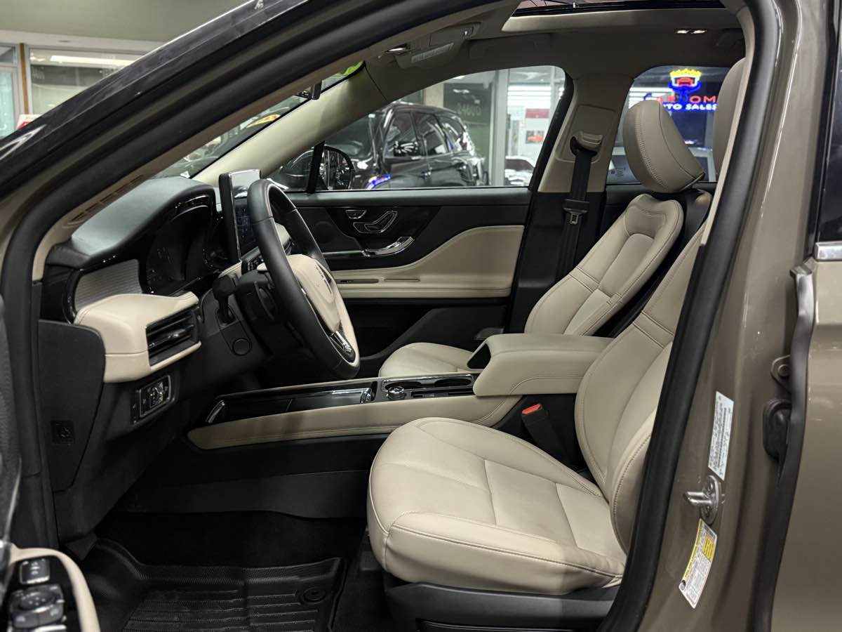2025 Lincoln Corsair Premiere - Photo 23