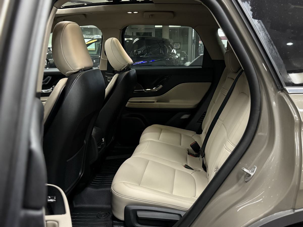 2025 Lincoln Corsair Premiere - Photo 24