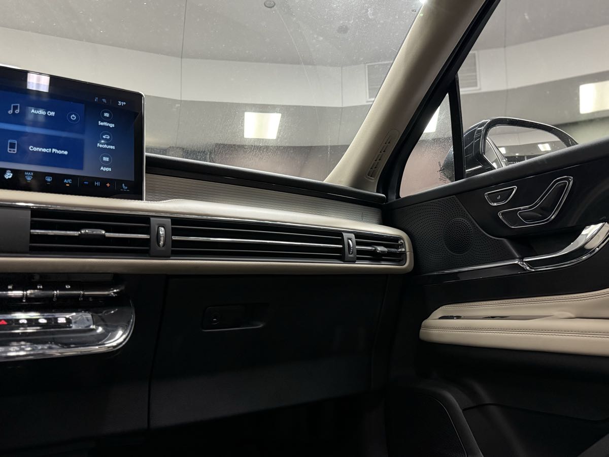 2025 Lincoln Corsair Premiere - Photo 30