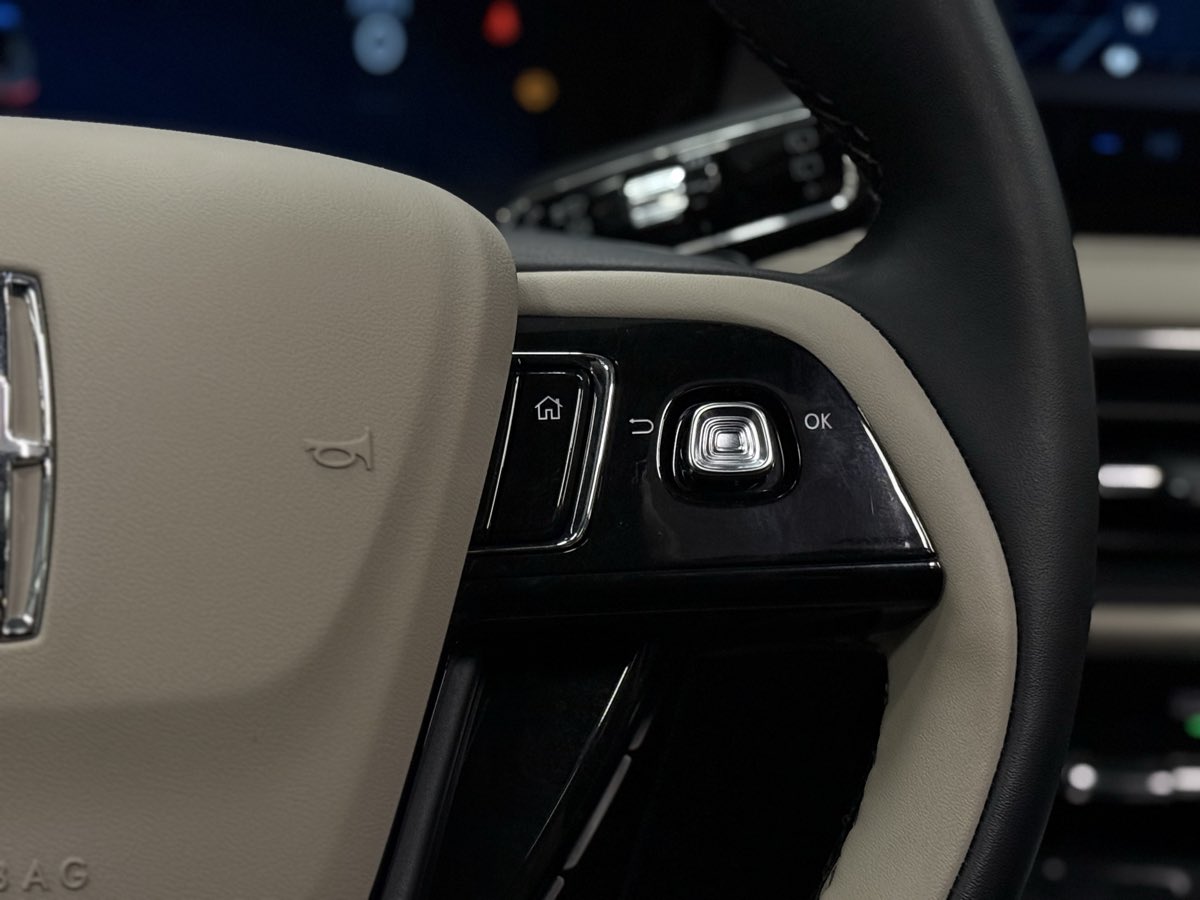 2025 Lincoln Corsair Premiere - Photo 34