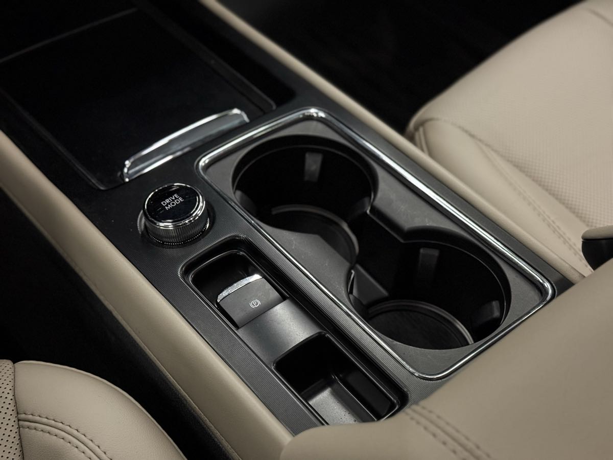 2025 Lincoln Corsair Premiere - Photo 37