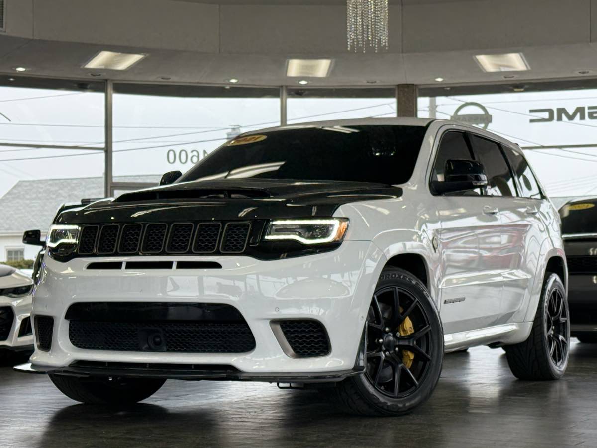 2021 Jeep Grand Cherokee Trackhawk photo 4