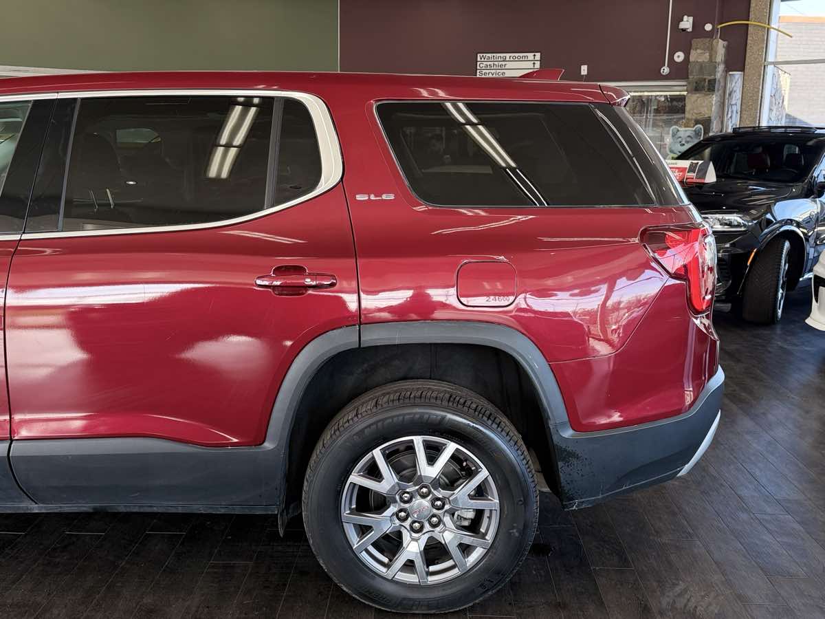 2020 GMC Acadia SLE - Photo 10