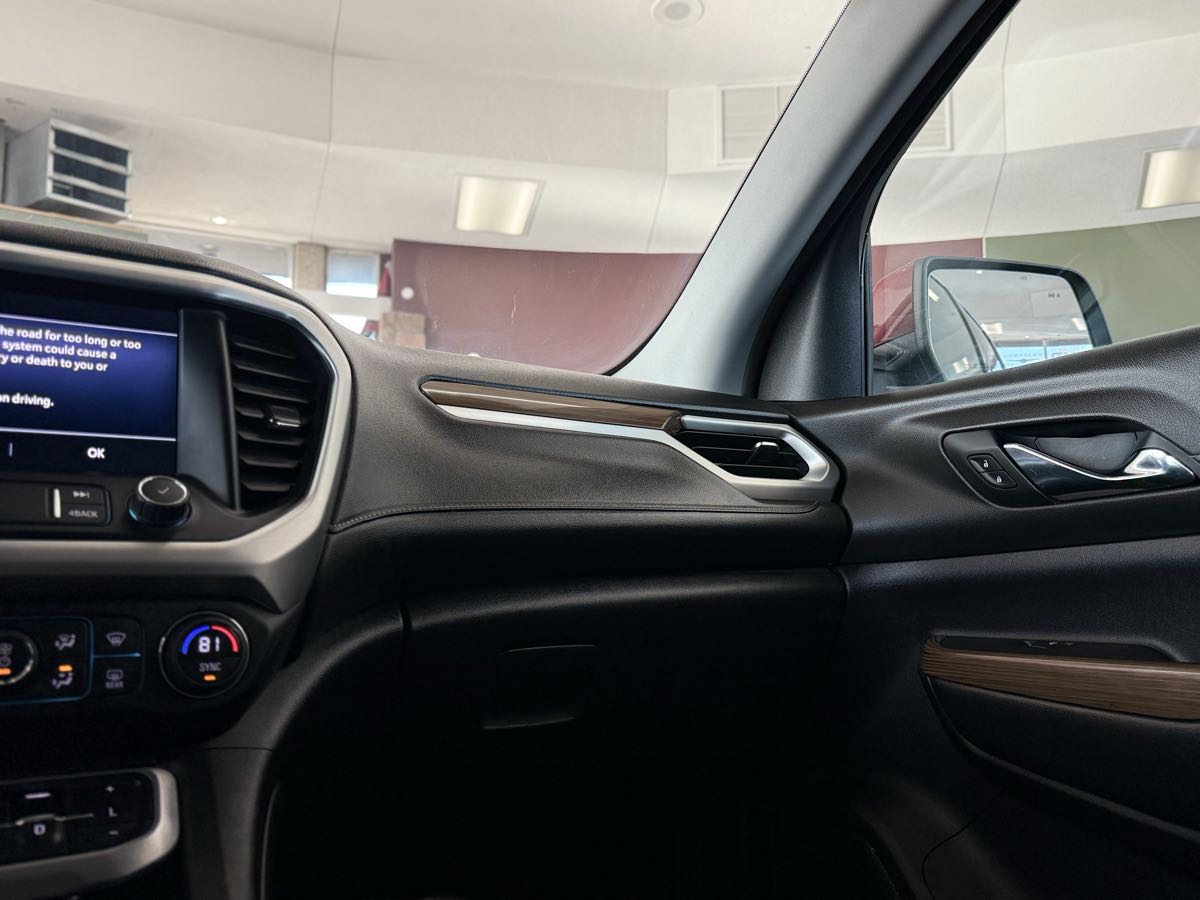 2020 GMC Acadia SLE - Photo 31
