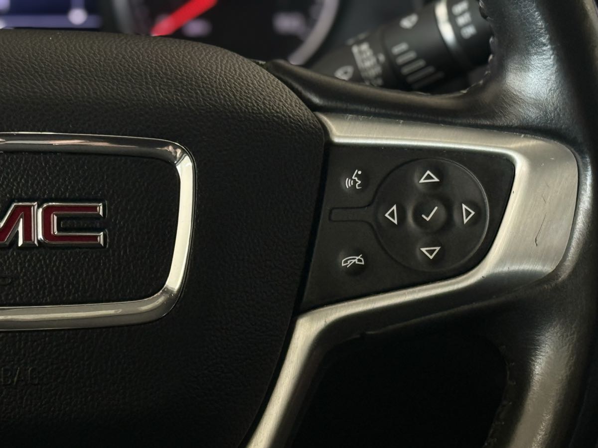 2020 GMC Acadia SLE - Photo 35