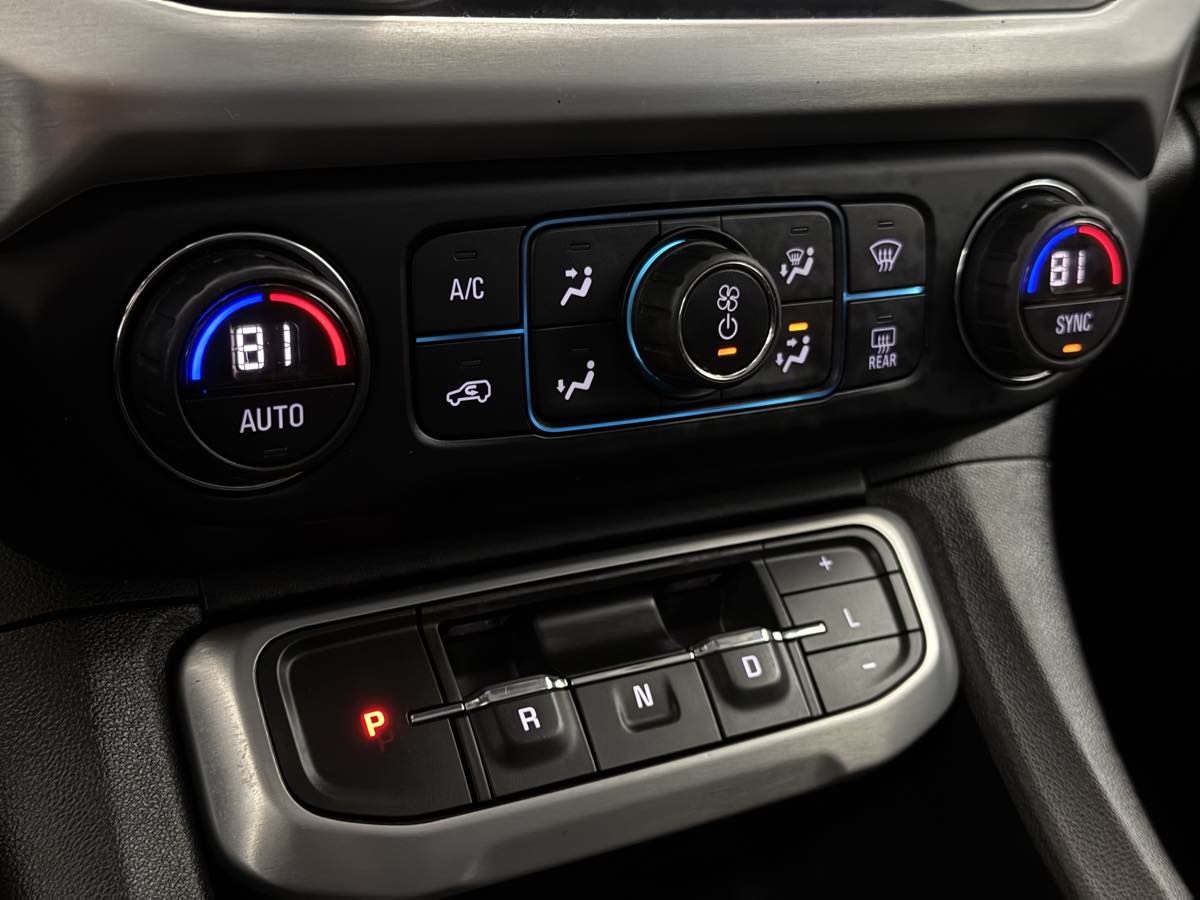 2020 GMC Acadia SLE - Photo 40