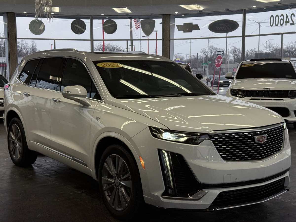 2023 Cadillac XT6 Premium Luxury Auto's photo