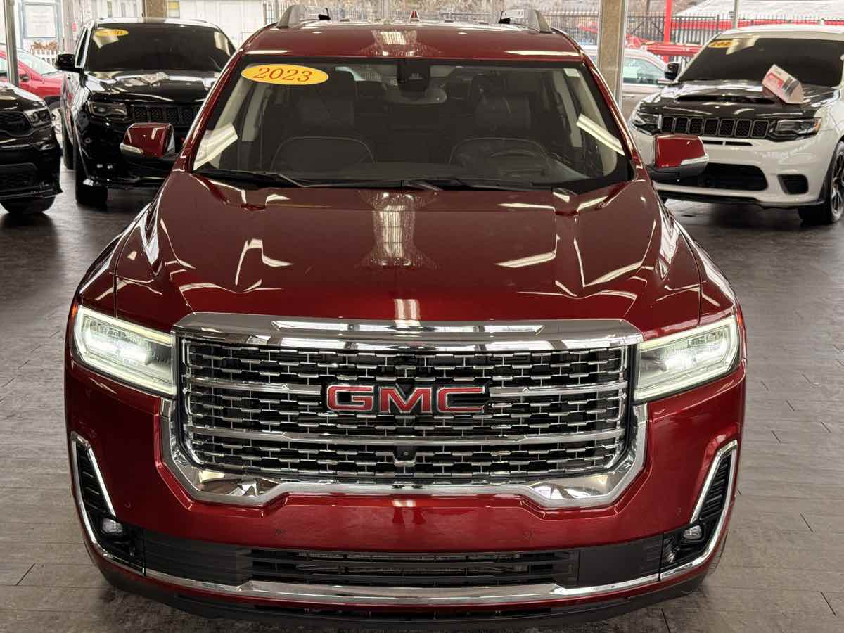 2023 GMC Acadia Denali - Photo 19