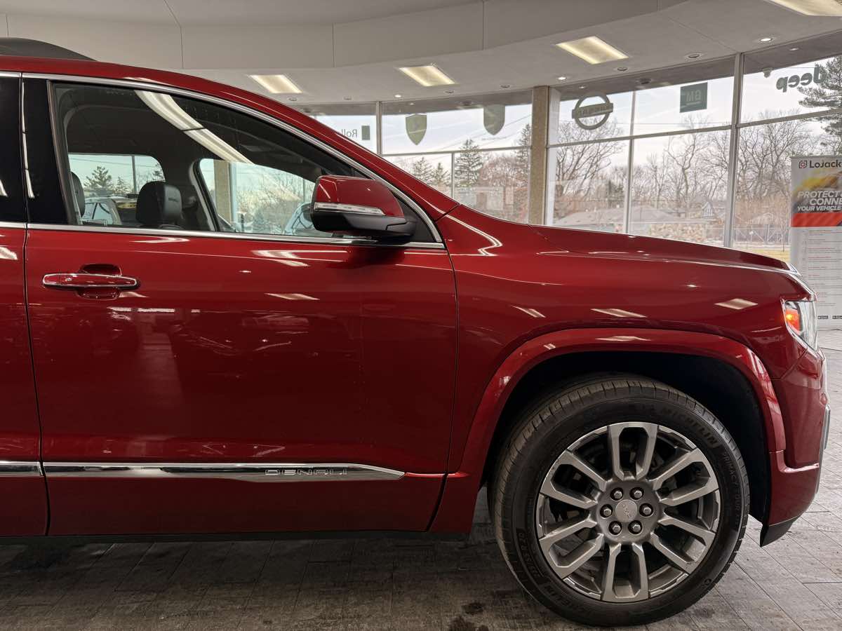 2023 GMC Acadia Denali - Photo 4