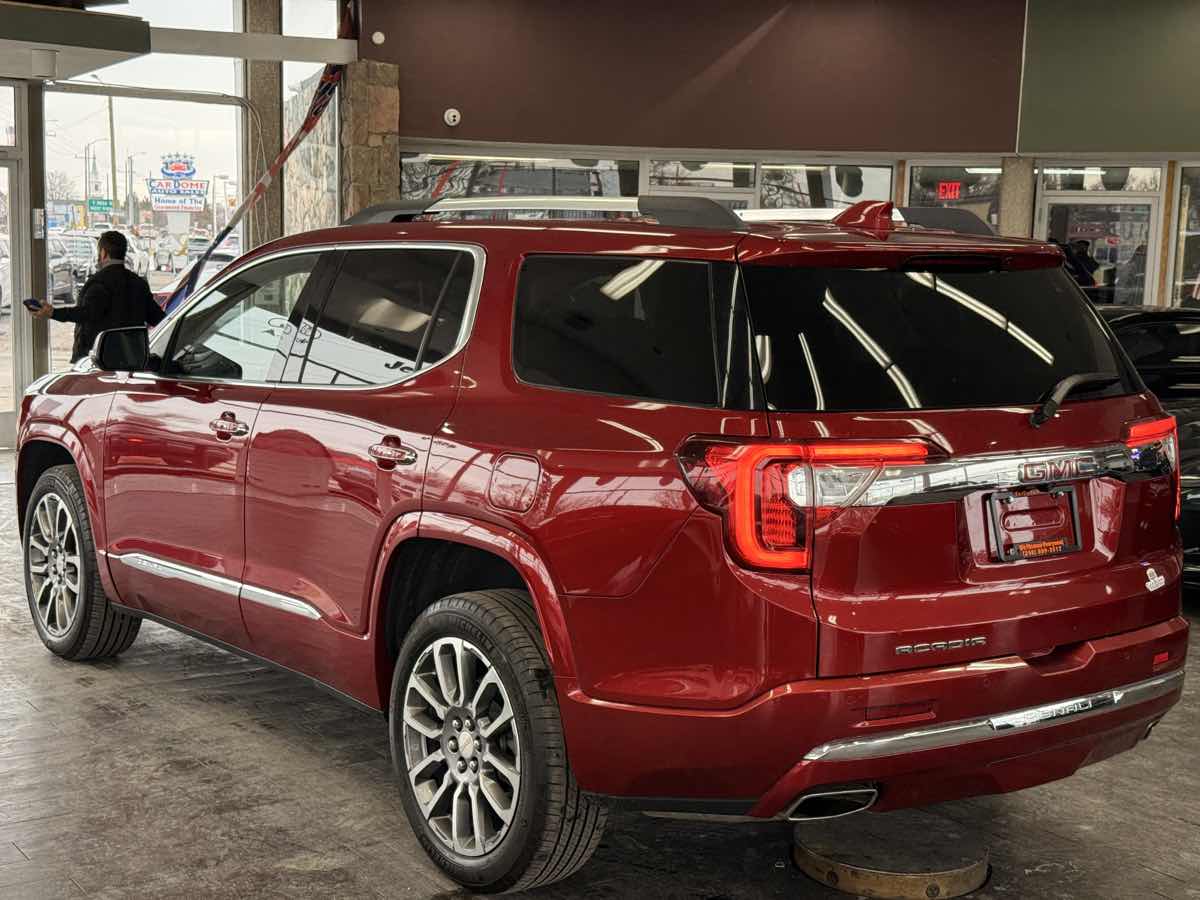 2023 GMC Acadia Denali - Photo 15