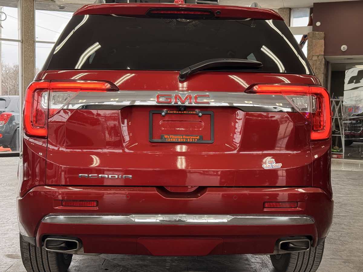 2023 GMC Acadia Denali - Photo 11