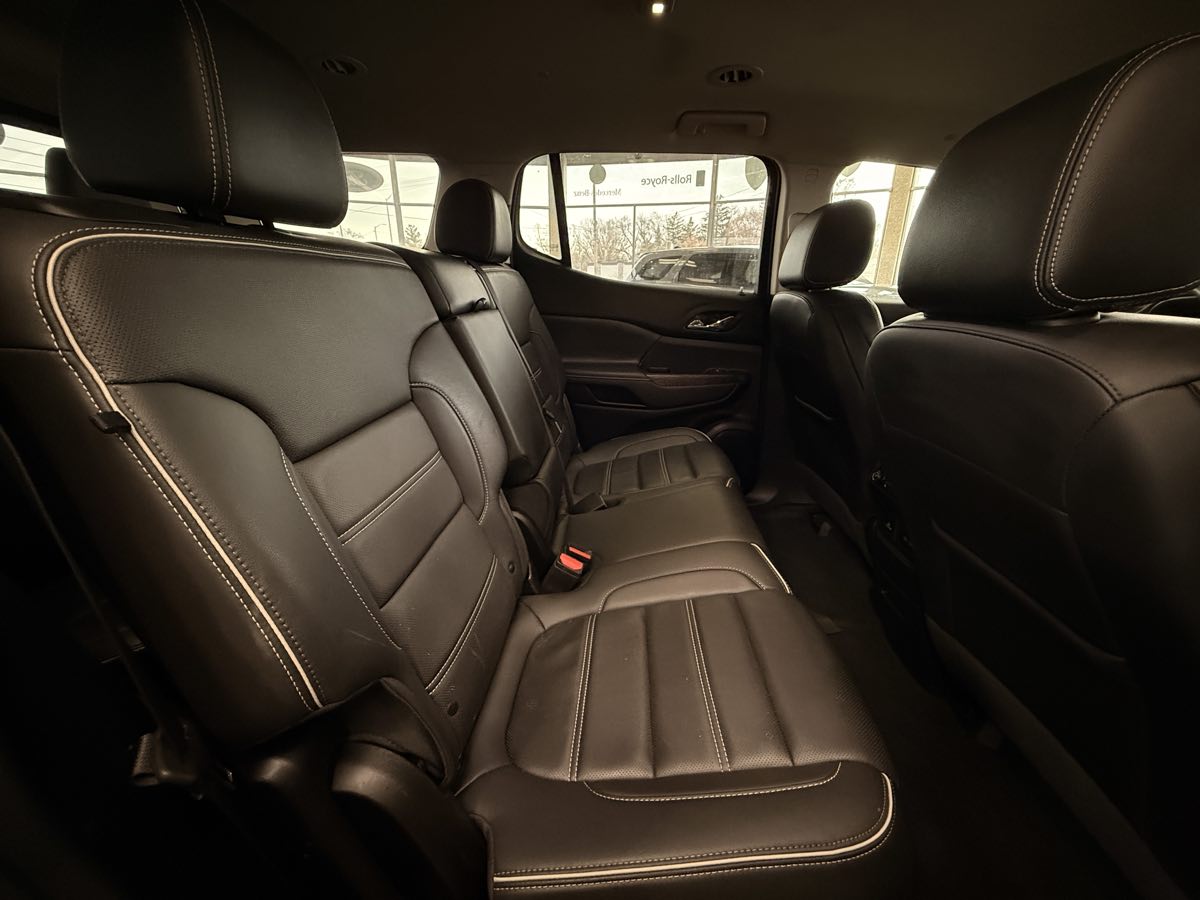 2023 GMC Acadia Denali - Photo 35