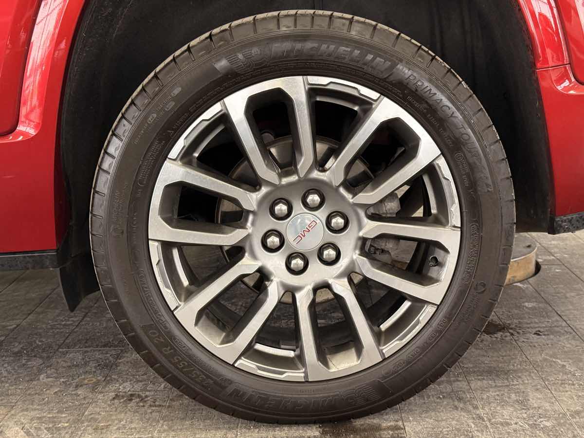 2023 GMC Acadia Denali - Photo 25