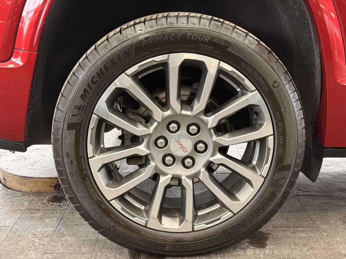 2023 GMC Acadia Denali - Photo 26