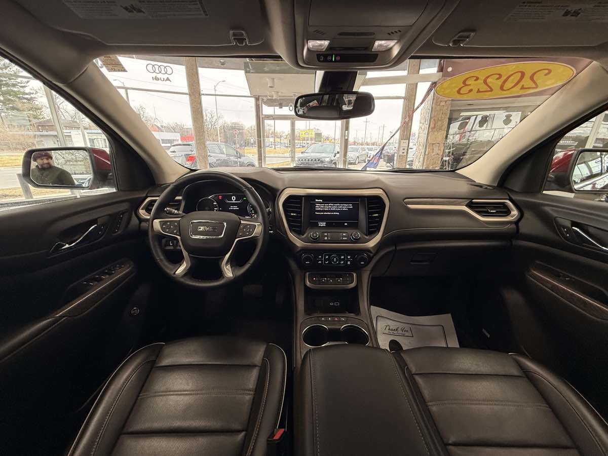 2023 GMC Acadia Denali - Photo 41