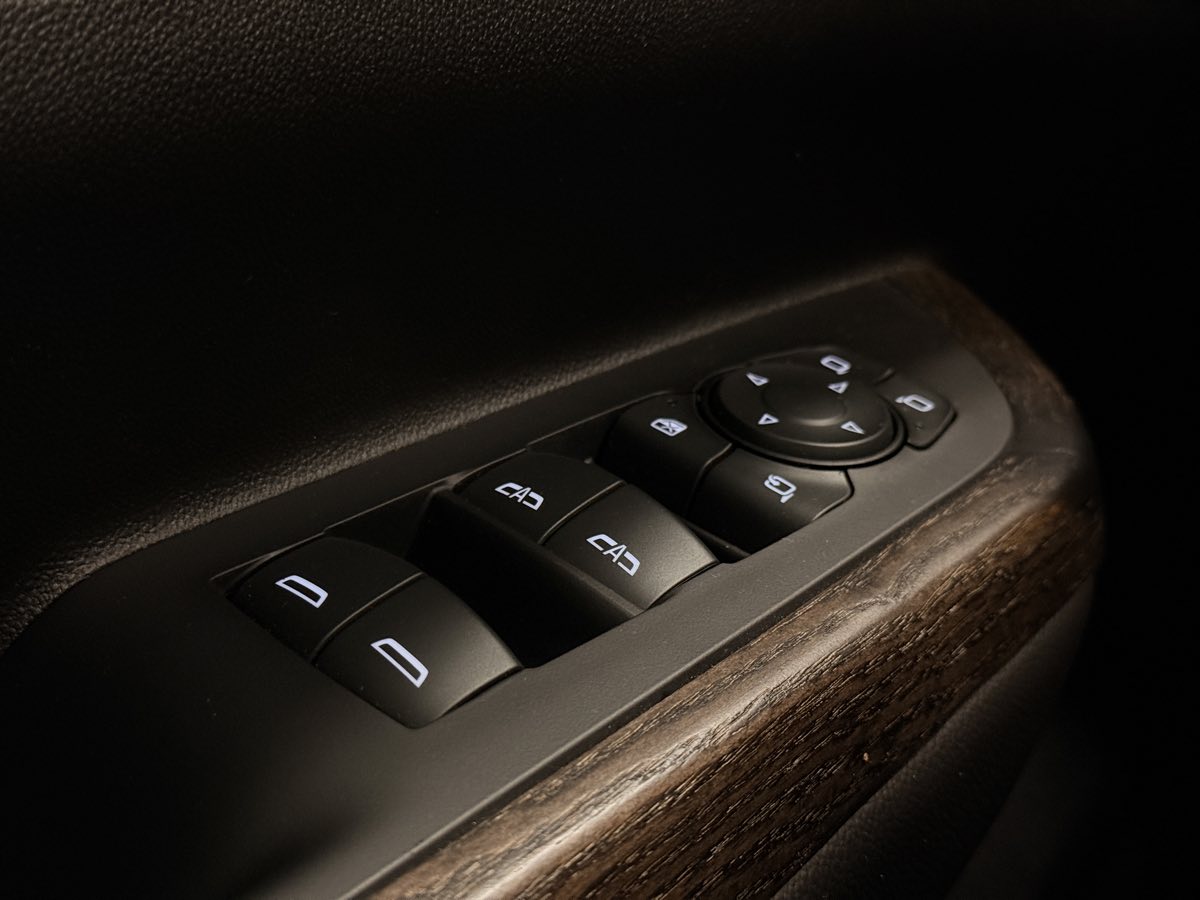 2023 GMC Acadia Denali - Photo 31