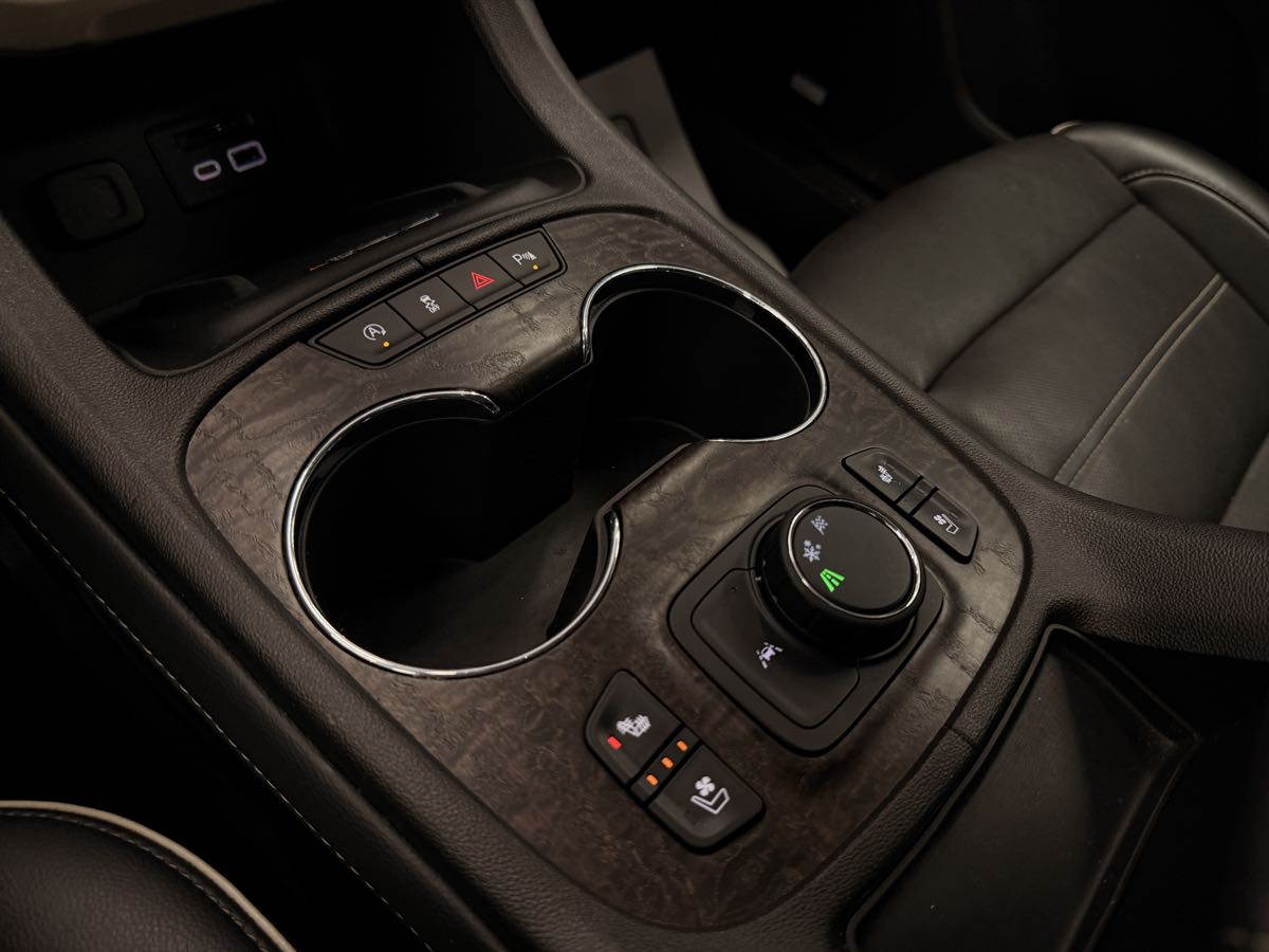 2023 GMC Acadia Denali - Photo 53