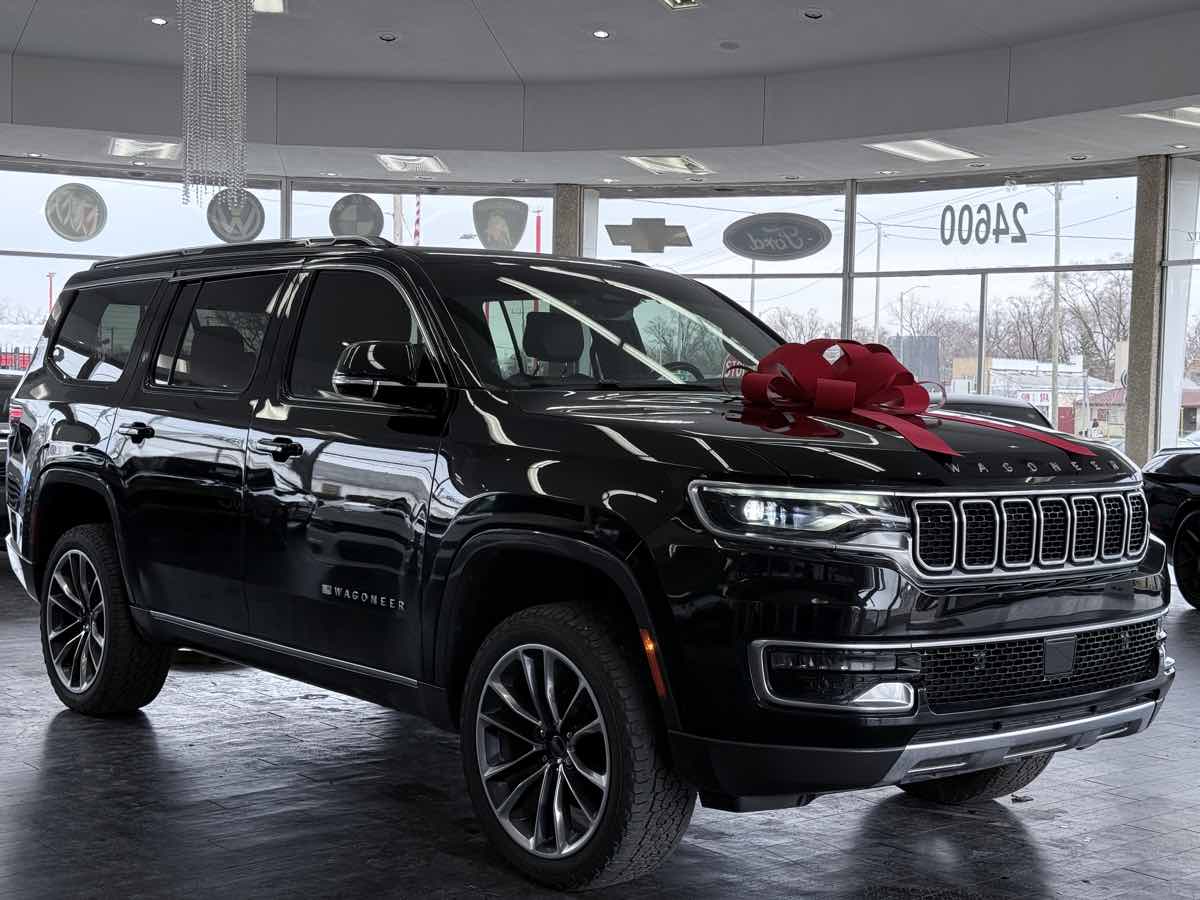 2022 Jeep Wagoneer Series III 4WD's photo