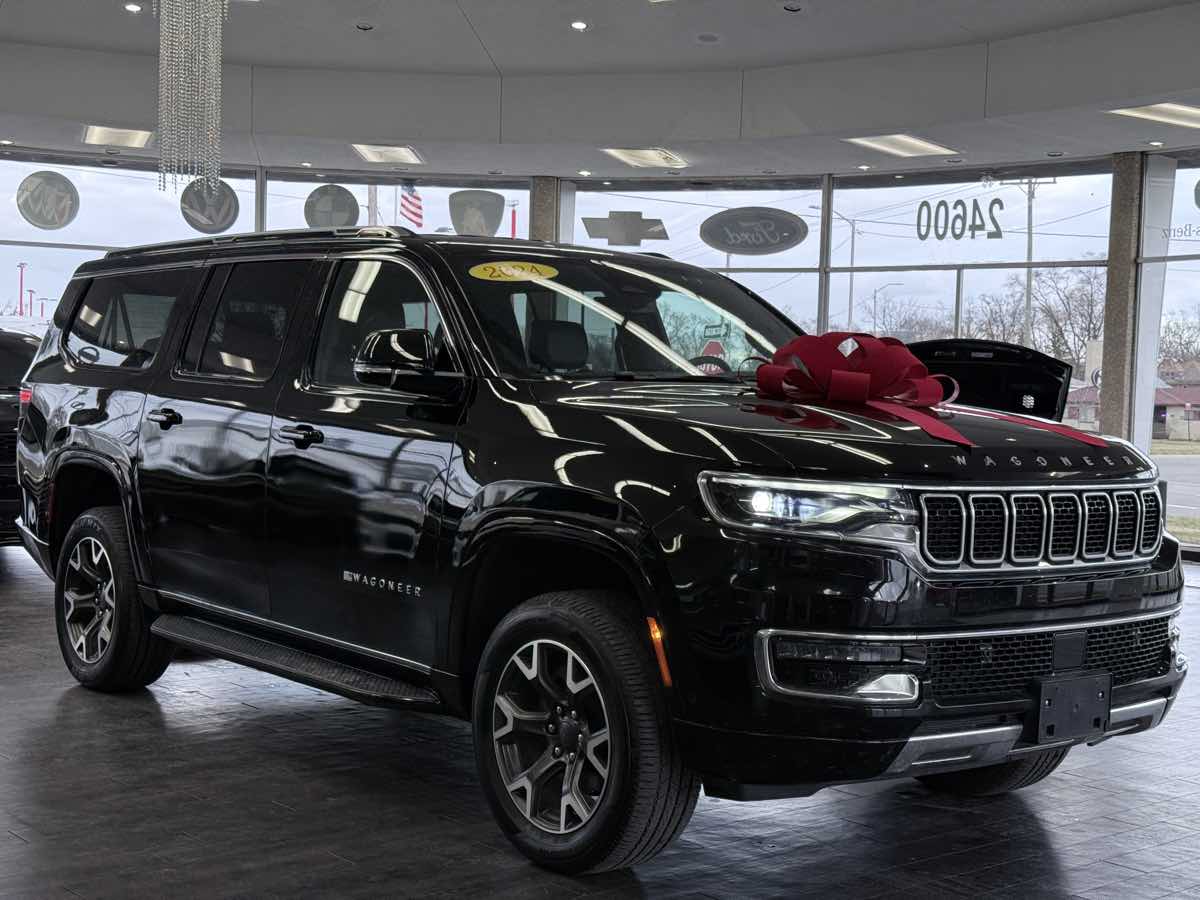2024 Jeep Wagoneer L Series III 4WD's photo