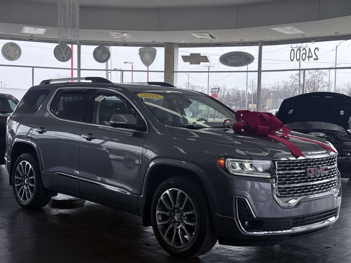2022 GMC Acadia Denali FWD's photo