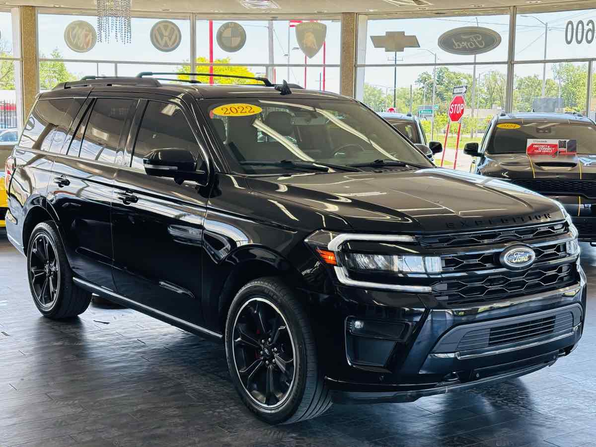 2022 Ford Expedition Limited 4X4's photo