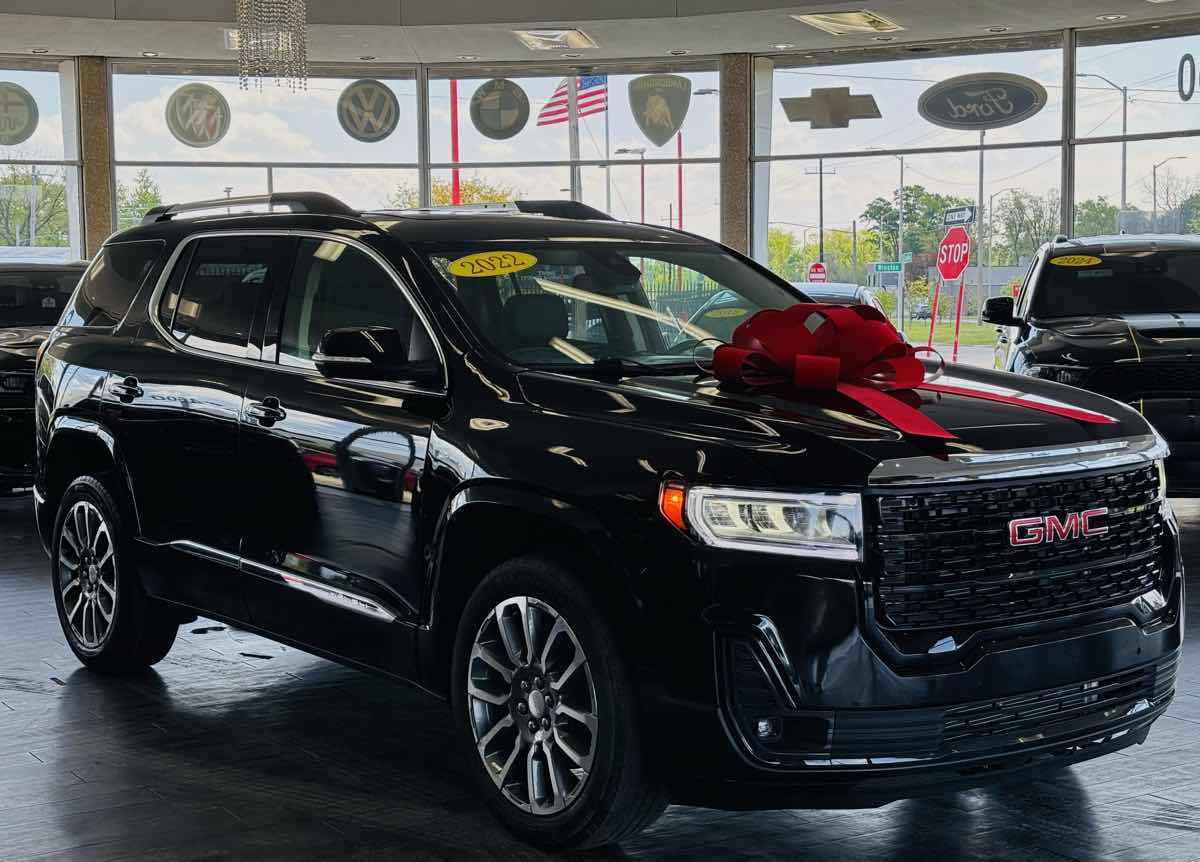 2022 GMC Acadia Denali AWD's photo