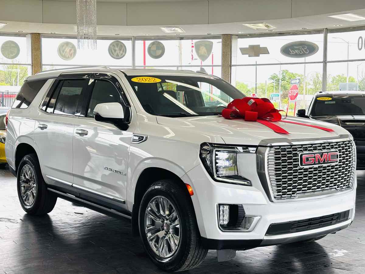 2022 GMC Yukon 4WD Denali's photo
