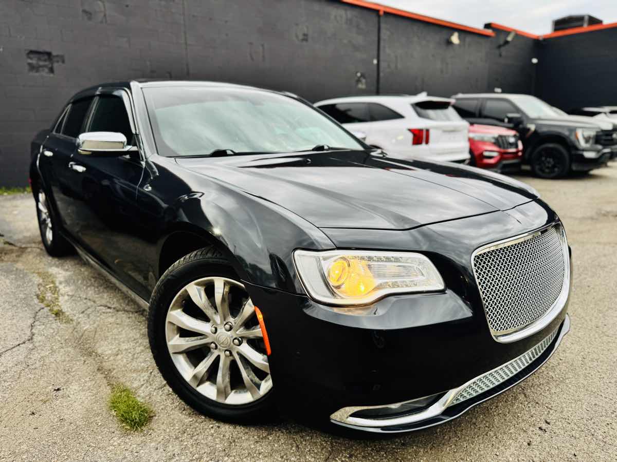 2017 Chrysler 300 Limited AWD's photo