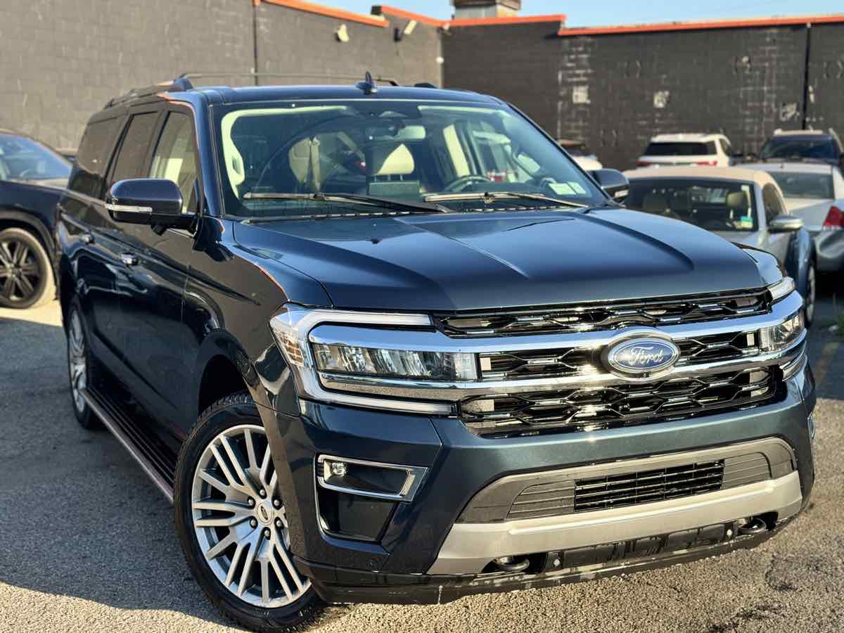 2022 Ford Expedition Limited MAX 4x4's photo