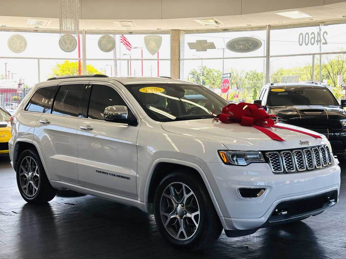 2020 Jeep Grand Cherokee Overland 4WD's photo