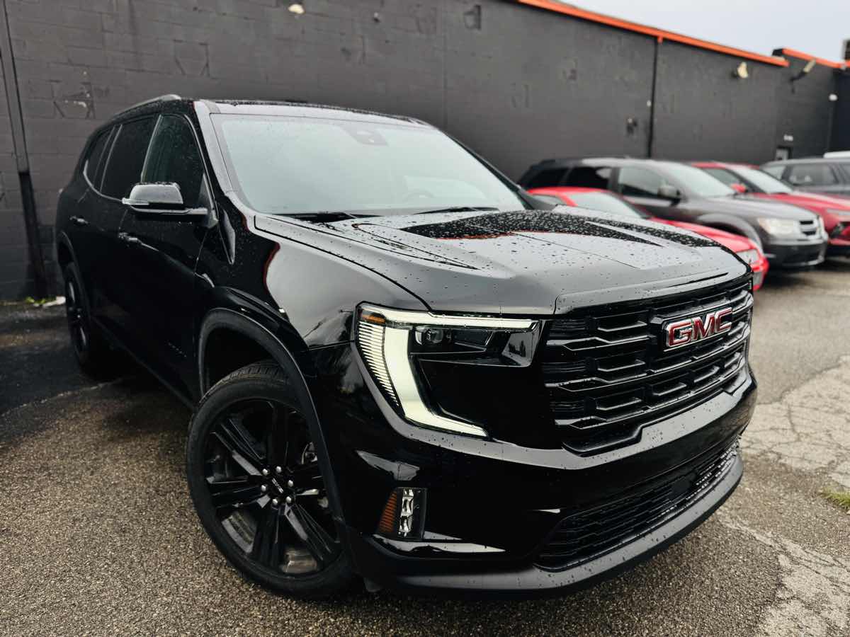 2024 GMC Acadia Elevation AWD's photo