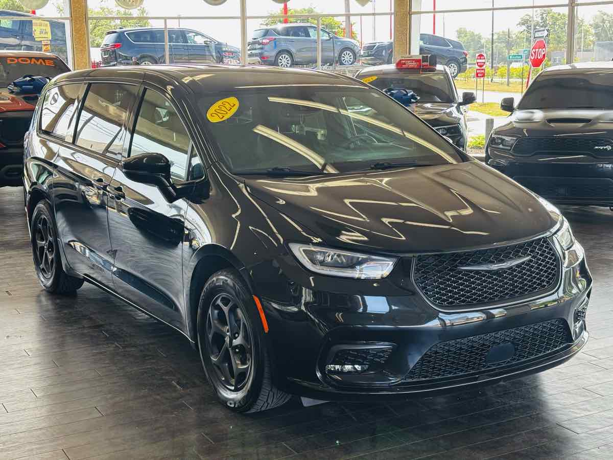 2022 Chrysler Pacifica